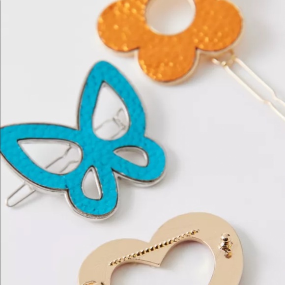 Hair clips- pack of three - Picture 3 of 6